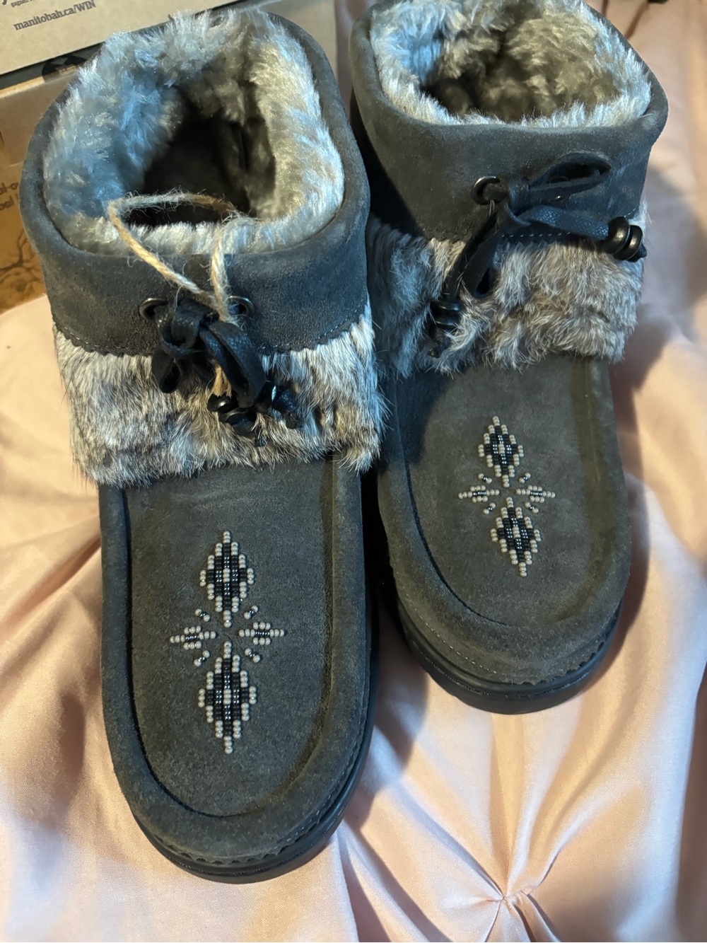 Manitobah Mukluks Gray Faux-Fur Trim Ankle Booties with Beaded Detail